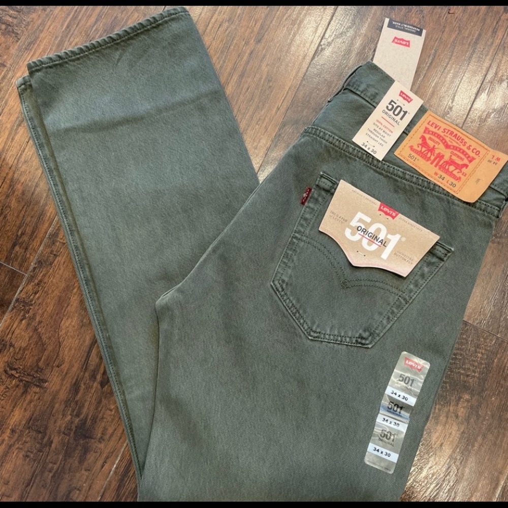 NWT mens 501 jeans green
